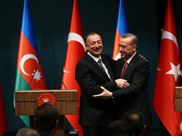 Turquie-Azerbaïdjan, quand le « petit frère » devient presque encombrant